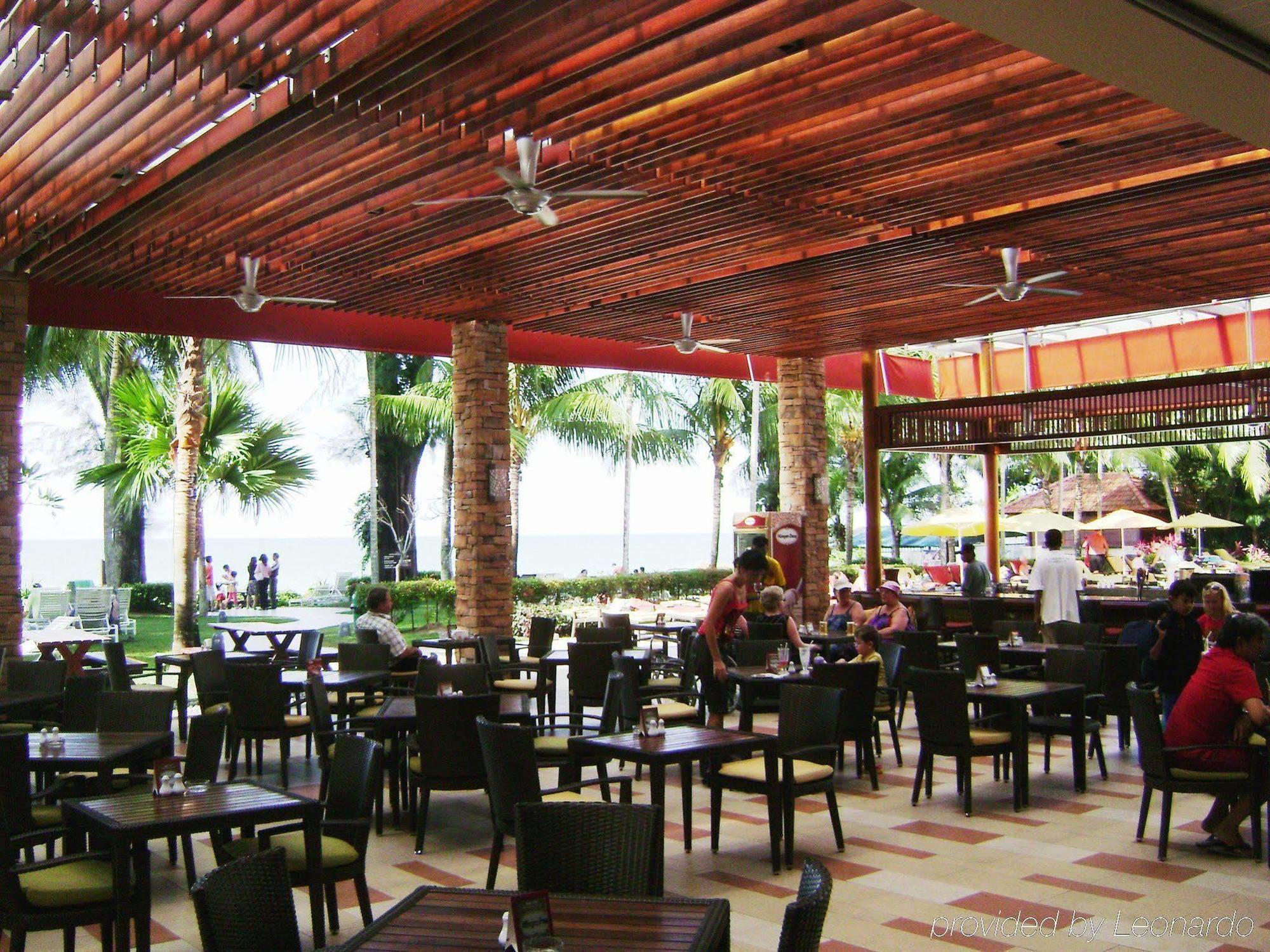 Holiday Inn Resort Penang บาตูเฟอริงกี ร้านอาหาร รูปภาพ